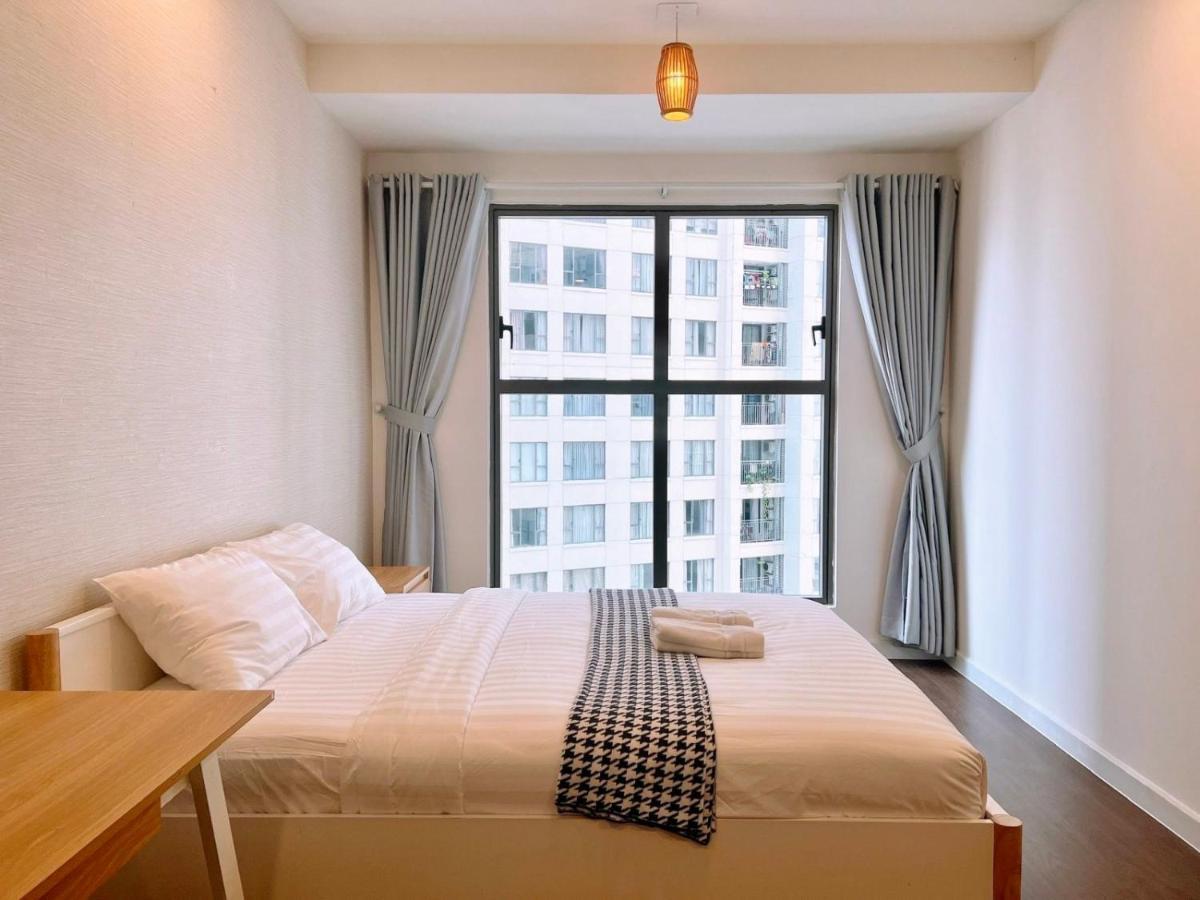 Genius Apartment River Gate Center Хошимин Екстериор снимка