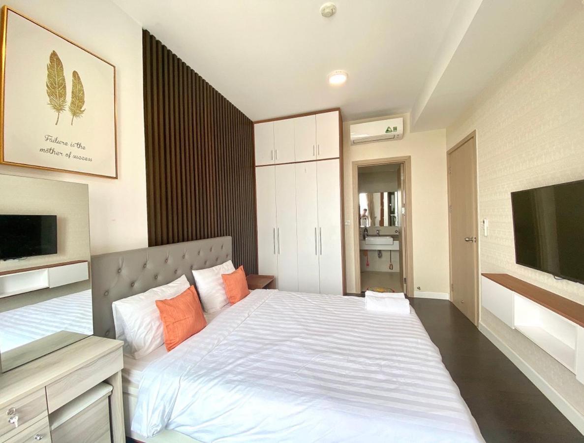 Genius Apartment River Gate Center Хошимин Екстериор снимка