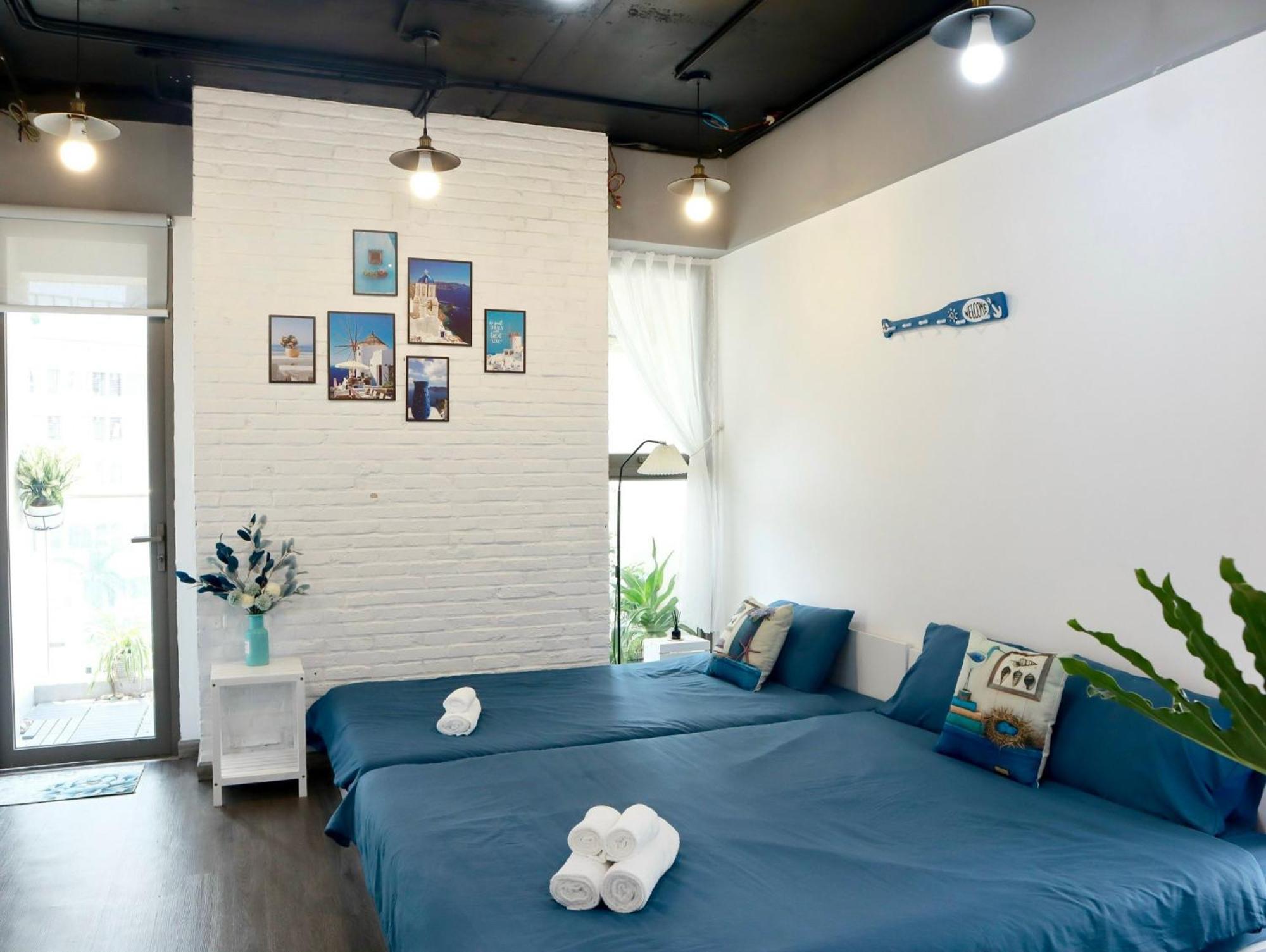 Genius Apartment River Gate Center Хошимин Екстериор снимка