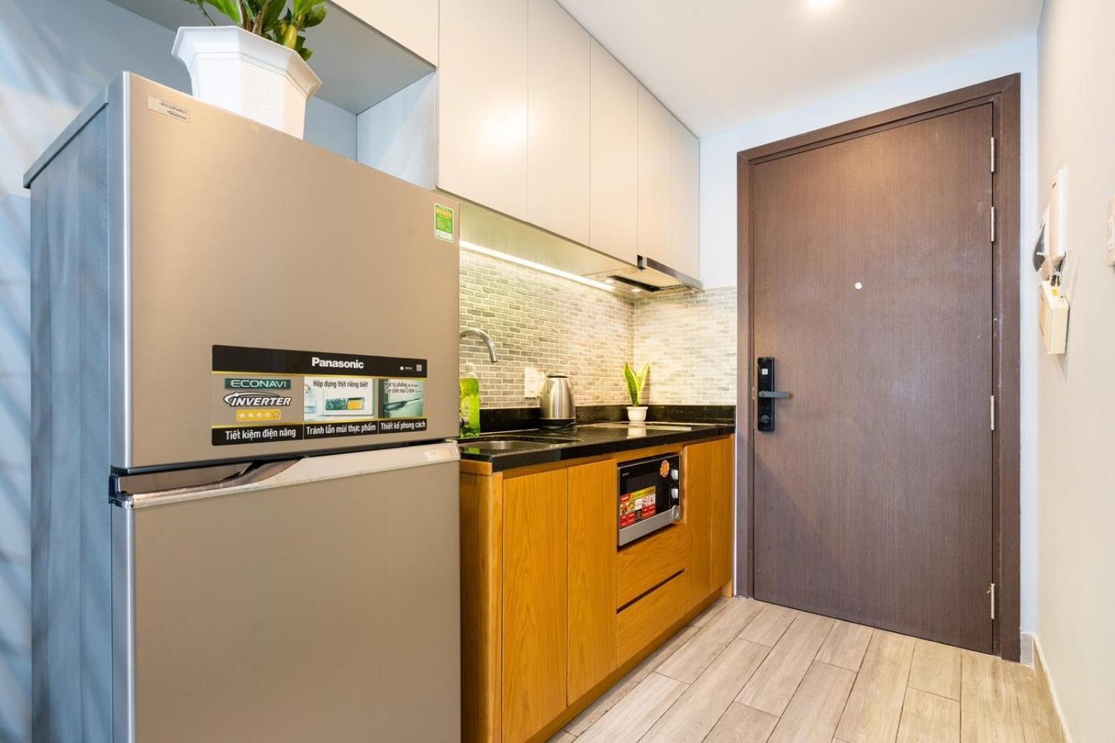 Genius Apartment River Gate Center Хошимин Екстериор снимка